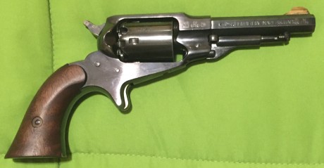 Vendo revolver Pietra modelo Pocket calibre 31, lo compre para decorar y no lo he utilizado nunca, no 01