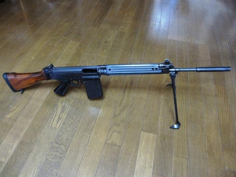 buenas   tardes,  compañeros    foreros,     estoy   buscando ,  cargador    calibre   307,   wichester 61