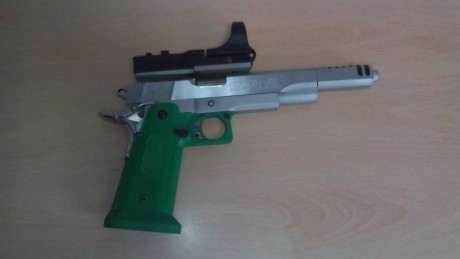 Por no usar vendo PISTOLA SPS OPEN HIBRIDA del calibre 38, con las características que se pueden ver en 02