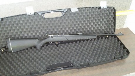 Pongo a la venta mi carabina sako del 22 lr con cañón ligero, ya que apenas la he usado, la compre a finales 00