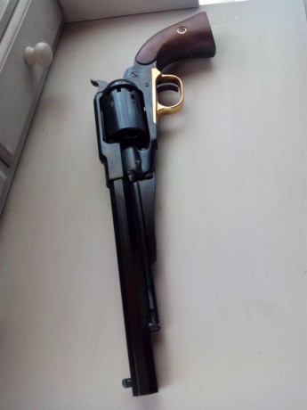 Vendo revolver avancarga Remington new army cl 44 pavonado en negro de la firma Pietta, es nuevo del mes 01