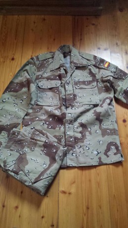 Hola, pongo a la venta este Uniforme Militar del ejército de tierra Árido camuflaje en perfecto estado 00