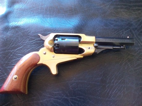 Vendo revólver de avancarga San Marcos marca ASM, Cal. 31, fue un capricho y apenas se ha usado, el precio 02
