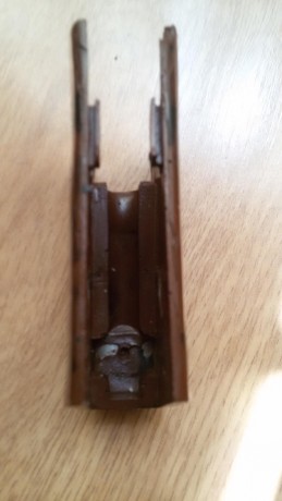 Funda original para la walther ppk marcada con D.R.G.M y RZM en su interior, aparte tiene el aguila nazi 11