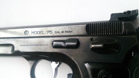 Queridos compañeros:
Vendo esta pistola CZ BRNO 75, Guiada en F, por tener cupo completo,tengo 2 cargadores,. 00
