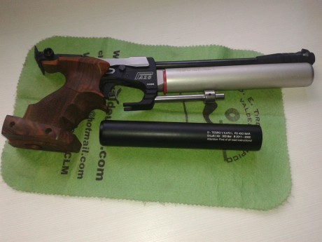 Vendo Tesro PA10 en perfecto estado, muy cuidada y con maletin original. 
Quien conoce esta pistola sobra 02