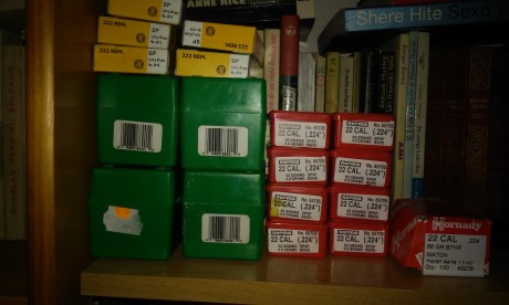 Hola a todos.

Tengo un lote para recargar 222.

-200 vainas Norma en cajas RCBS, con uno o ningún tiro.
-100 02