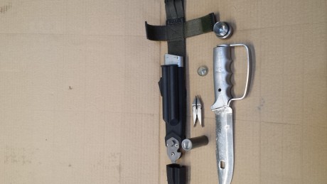 Vendo cuchillo EXPLORA Survival de MARTO con todos sus componente . El mango esta un poco gastado , por 01
