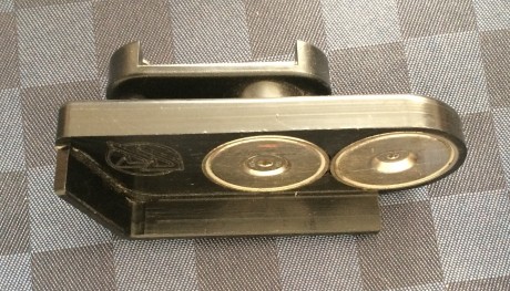 Muy buenas.
Se vende Pistola semiautomática. Doble acción. Calibre 9 mm.  debe de tener unos tres años, 00