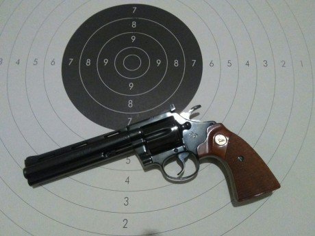 Vendo diamond black cal   22 en muy buen estado.
Precio 300€ portes incluidos 01