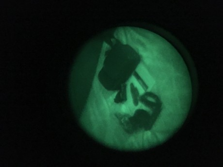 Vendo este monócular nocturno de segunda generación para acomplar al visor de cualquier marca.
El visor 01