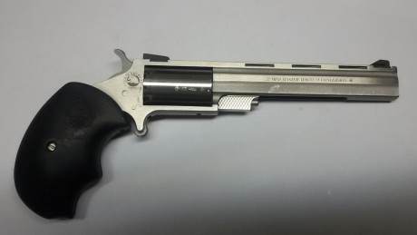 Vendo pistola North American Arms del 22lr actualmente guiada y guiable en F, posiblemente el arma mas 21