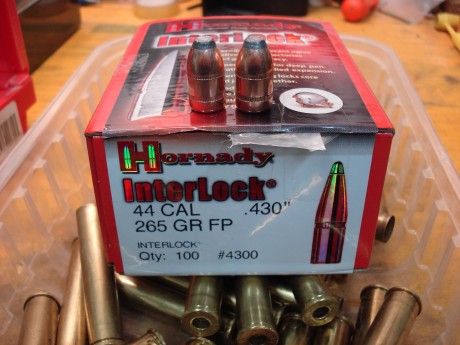 Buenas, vendo  las siguientes puntas:

50  Hornady FTX   225 gr          
100  Hornady FTX  265 gr
100 00