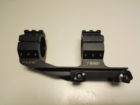 Vendo montura para rifles AR marca Burris modelo P.E.P.R. para visor con tubo de 30 mm.

Usada pero en 02