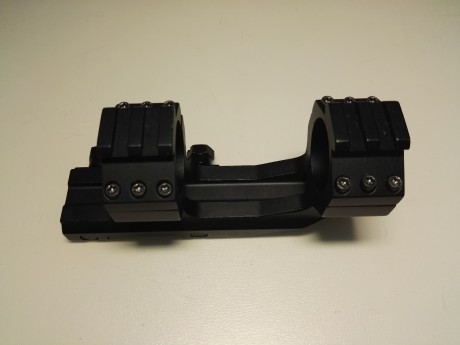 Vendo montura para rifles AR marca Burris modelo P.E.P.R. para visor con tubo de 30 mm.

Usada pero en 00