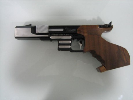 Hola, buenas a todos, pongo a la venta una pistola PARDINI modelo HP calibre 32sw, la pistola la compre 02