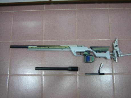 Hola, buenas a todos, pongo a la venta una carabina ANSCHUTZ 2007/2013 con culata de aluminio, prolongador 01