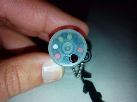 Hola, vendo varios accesorios para una Glock 17, tales como una retenida de la corredera, desconector 00