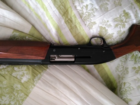 Buenos dias compañeros:

Pongo a la venta una escopeta repetidora Browning Fusion Evolve,  os pongo las 02