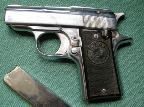 Se vende Star modelo "H" calibre 7,65, con tres cargadores y funda interior.
Guiada con licencia 01