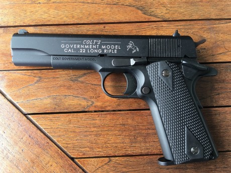 Hola, vendo la pistola marca COLT 1911 Government del calibre 22 L.R. nueva!! 
Solo la he probado. 
Al 01