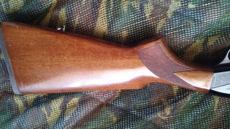 Buenas tardes al foro, vendo las siguientes escopetas:
-Escopeta semiautomatica italiana breda modelo 52