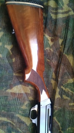 Buenas tardes al foro, vendo las siguientes escopetas:
-Escopeta semiautomatica italiana breda modelo 62