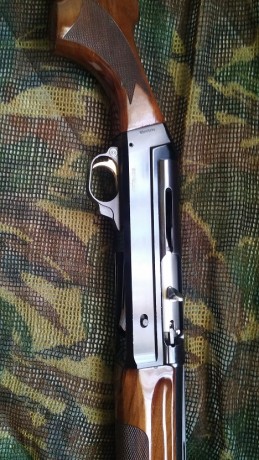 Buenas tardes al foro, vendo las siguientes escopetas:
-Escopeta semiautomatica italiana breda modelo 61