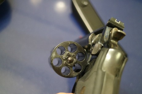 por enfermedad grave tengo que dejar el tiro y vendo mis armas
entre ellas se encuentra este magnifico 01