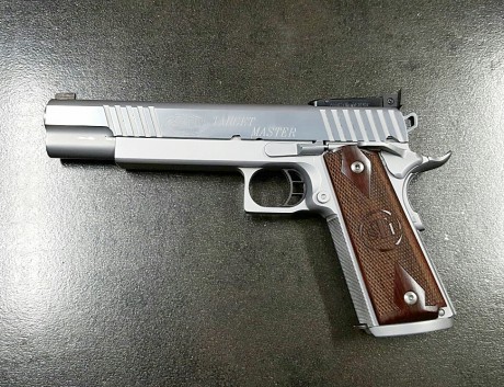 Un buen amigo mio pone a la venta una STI TARGET MASTER 9mm 6" con muy poco uso en un estado de casi 00