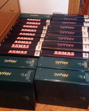 Vendo coleccion completa de la revista armas que va desde el nº 1 al 274 inclusives ( año 1982 al 2004)

PRECIO 02
