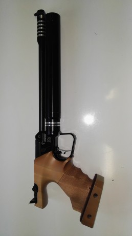 PISTOLA PARDINI MODELO K2, MUY POCO USO, TRES BOTELLAS, MALETIN, NO TENGO LA CAJA ORIGINAL.
EMPUÑADURA 00