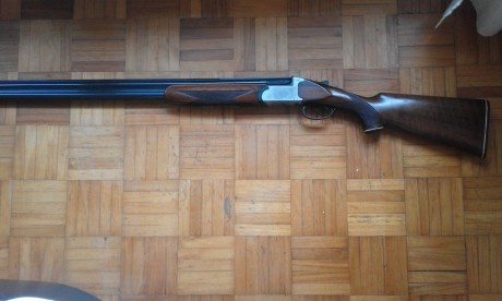 Vendo dos escopetas, ambas del calibre 12/70 con cañon de 70 ctms. y las dos con chokes de una y tres 00
