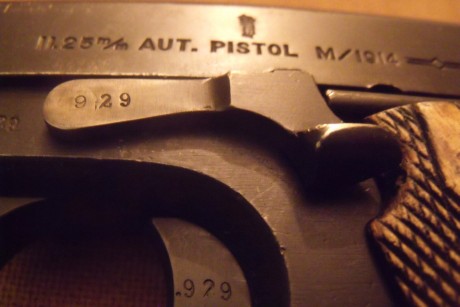 .
Un amigo vende una  COLT 1914 KONGSBERG. 

Pavón original al 99%. Funcionamiento perfecto. Todos los 02