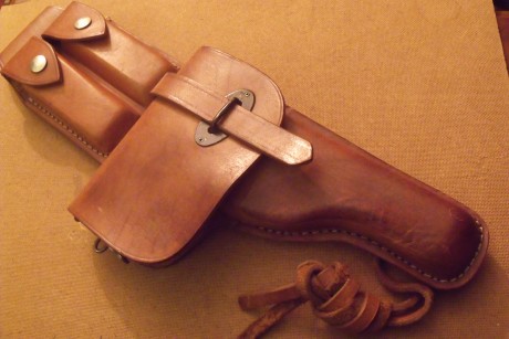 .
Un amigo vende una  COLT 1914 KONGSBERG. 

Pavón original al 99%. Funcionamiento perfecto. Todos los 10