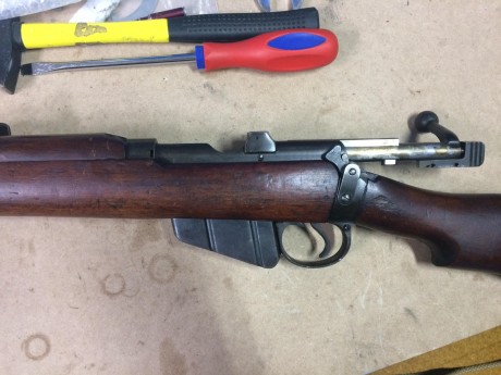 Vendo rifle Lee Enfield Nº1 MKIII* fabricado por Lithgow.

El precio es de 550€ y se encuentra en Madrid. 10