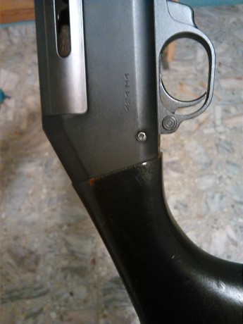 Vendo mi escopeta Benelli 121, es el modelo que Benelli fabricaba para el mercado americano bajo la denominación 21