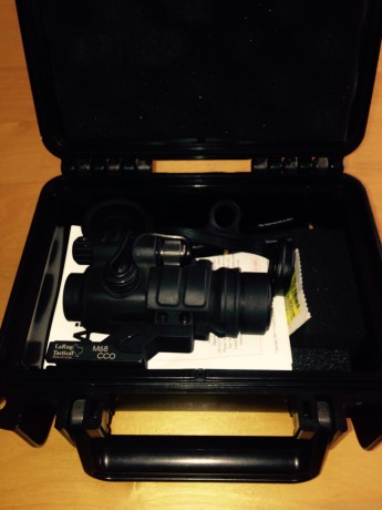 En buen estado de uso
Aimpoint compM2
Montura larue tactical m68 cco
Protector de goma
Killflash
Caja 20