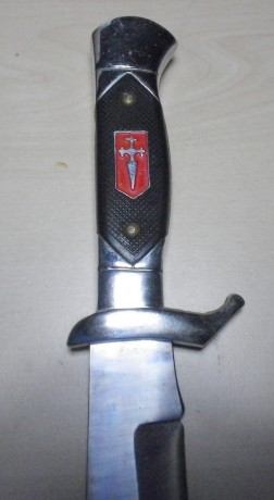 Vendo machete o cuchillo estilo bowie de la Cruz de Santiago, de finales de los 70, en acero, punzonado: 00