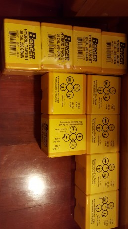 pues eso tengo 1000 puntas que ya no me van a hacer falta. cada caja se vende a 60e.
todas sin abrir por 00