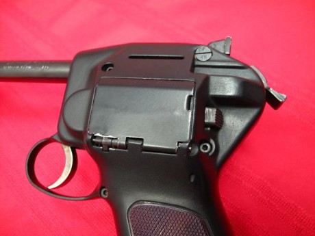 hola, vereis, hace varios año leí en una revista(en realidad no lo leí, ví una foto), una pistola, que 41