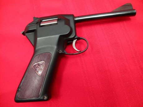 hola, vereis, hace varios año leí en una revista(en realidad no lo leí, ví una foto), una pistola, que 40
