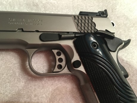 Hola compañeros,vendo mi pistola Smith Wesson 1911PC,una maravilla de precision, totalmente nueva, calibre 00
