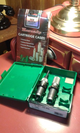 Buenas, en vista ha adquirir un rifle del 308 me precipité comprando unos DIes RCBS y 50 vainas Hornady. 00