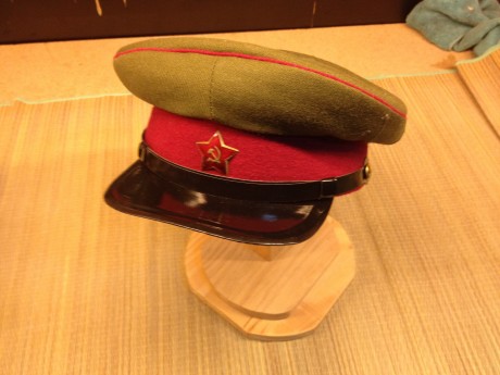 Lo dicho, se venden una serie de articulos de mi coleccion, originales y replicas de la WWII.
Los articulos 12