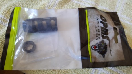 Hola 
Vendo freno de boca de Jerry Miculek  para ar15, calibre 222. Esta nuevo en su paquete sin abrir. 01