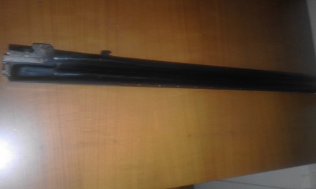 Vendo dos escopetas, ambas del calibre 12/70 con cañon de 70 ctms. y las dos con chokes de una y tres 80