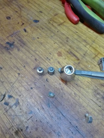 pues eso me gustaria hacer un recopilatorio de tablas de recarga para escopeta.

Para empezar ahí os pongo 92