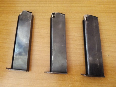 Se venden estos cargadores, en buen estado. 50 € envío incluido. Saludos.-
 Star.jpg  00