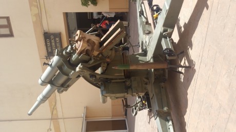 Me voy a ver el del Ejército y si tengo tiempo,algo del museo de bellas artes de Valencia-
Au cacau. 11